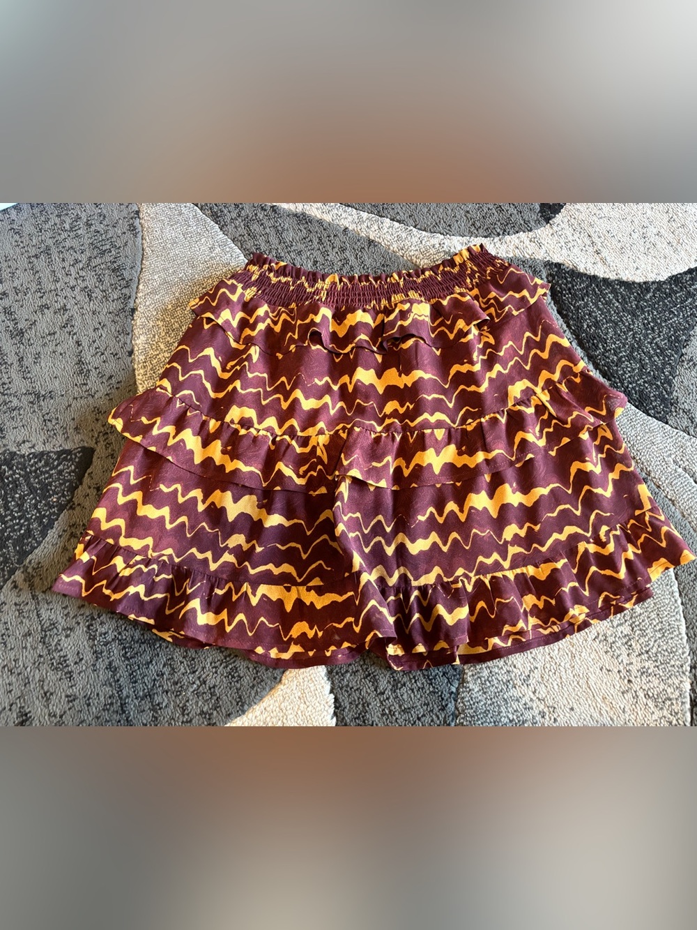 NWOT Versona skirt small - Picture 4 of 4